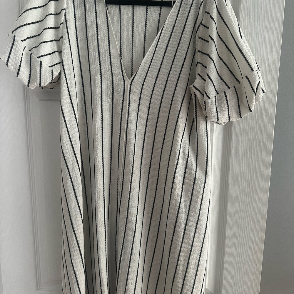 Zara White and Gray Ruffled Sundress with Flutter Sleeves